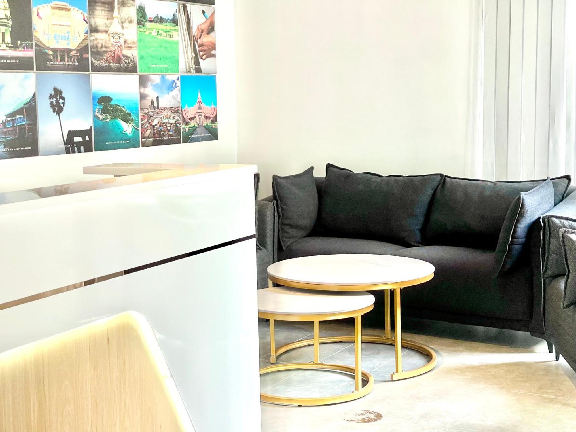 Sky Hotel Central Phnom Penh - Rooms & Apartments ภายนอก รูปภาพ