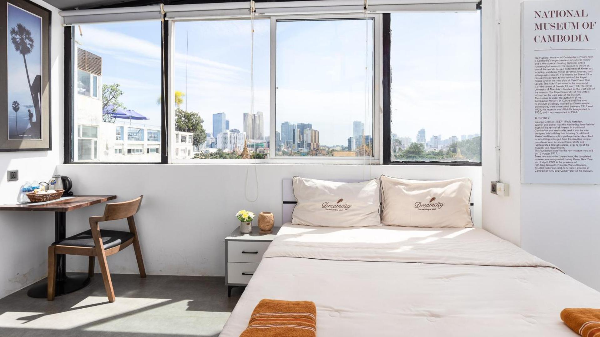 Sky Hotel Central Phnom Penh - Rooms & Apartments ภายนอก รูปภาพ