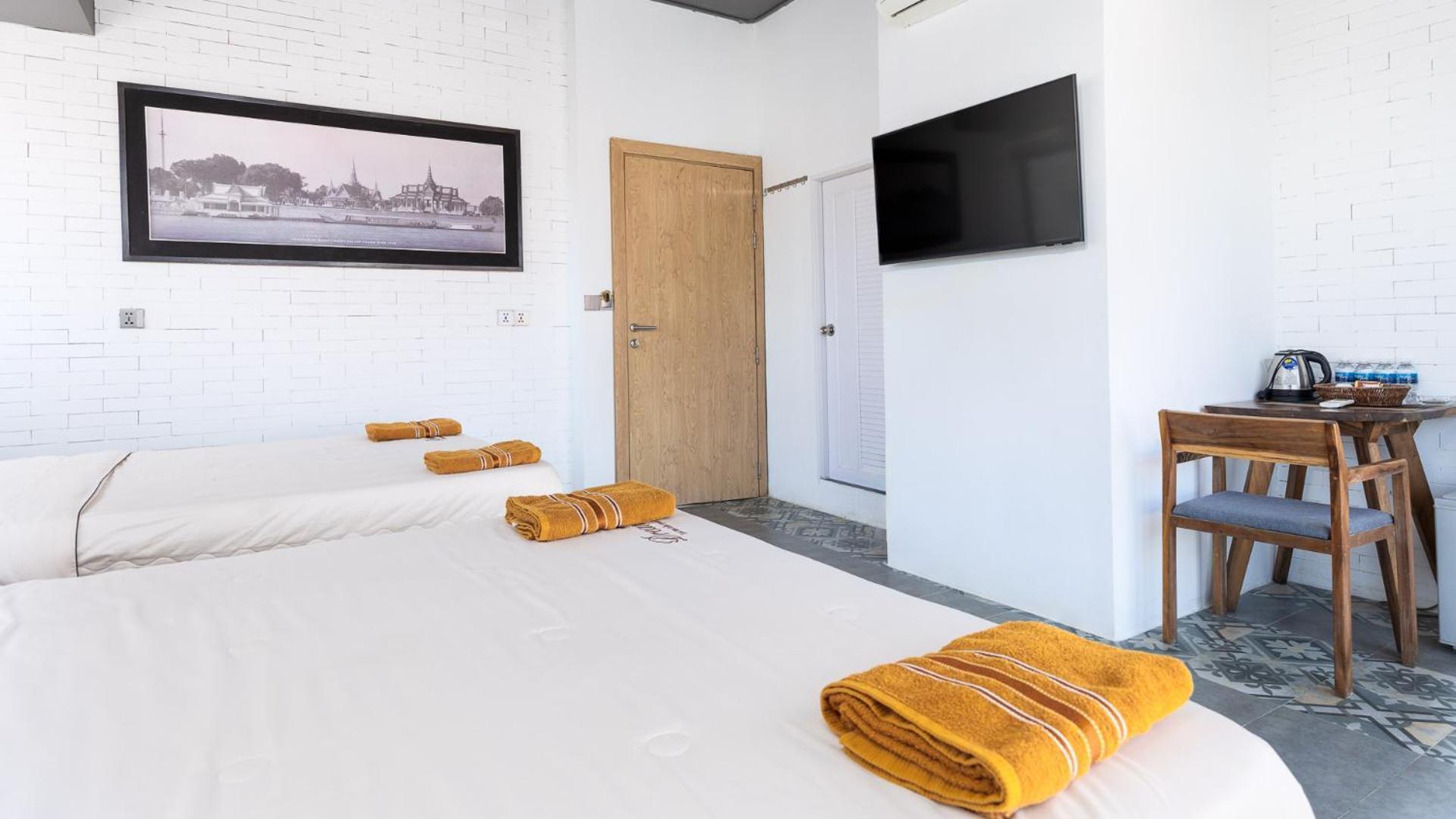 Sky Hotel Central Phnom Penh - Rooms & Apartments ภายนอก รูปภาพ