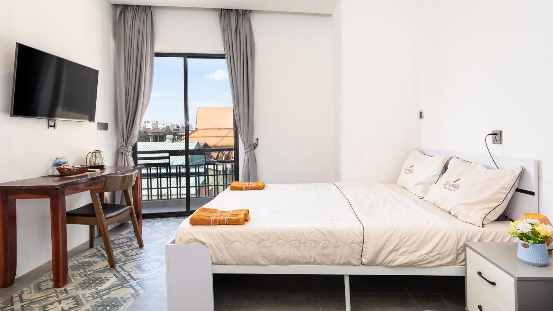Sky Hotel Central Phnom Penh - Rooms & Apartments ภายนอก รูปภาพ