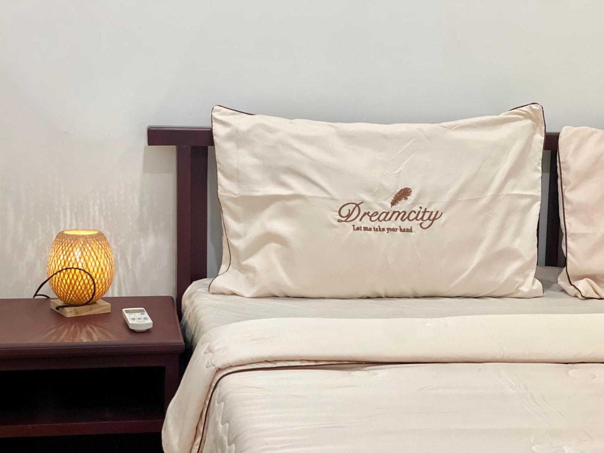 Sky Hotel Central Phnom Penh - Rooms & Apartments ภายนอก รูปภาพ
