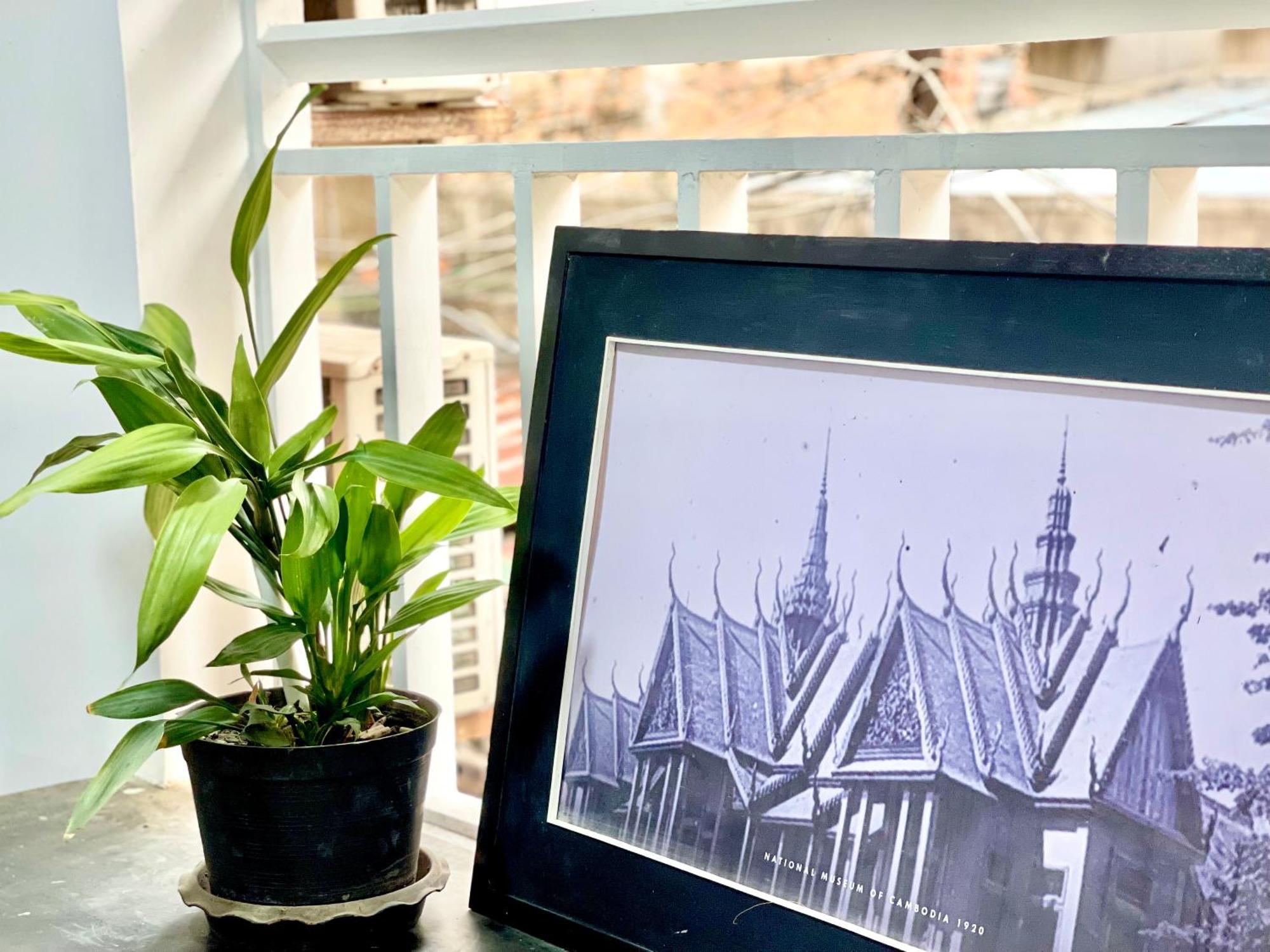 Sky Hotel Central Phnom Penh - Rooms & Apartments ภายนอก รูปภาพ